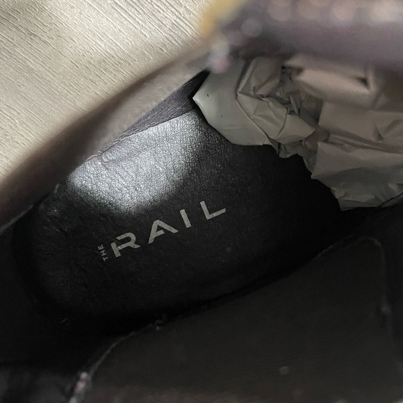 The Rail Brysen Chelsea Boot - Picture 5 of 8